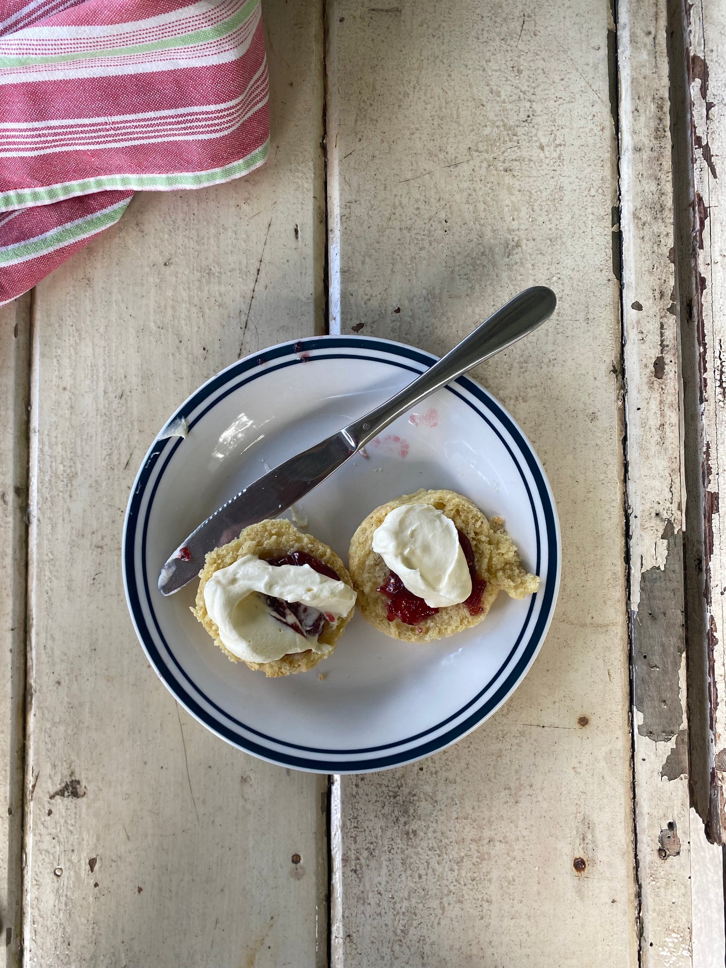 Country Style Scones